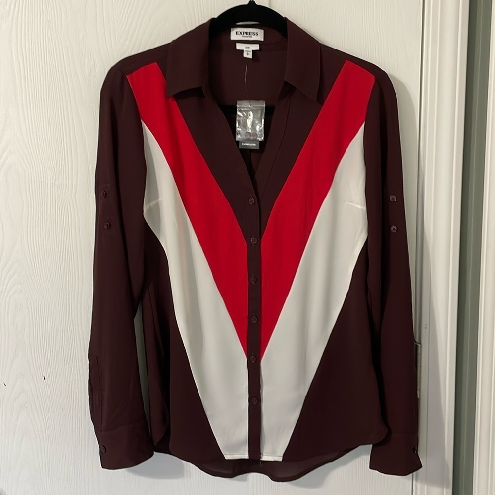 💰Express NWT Semi Sheer Chevron Pattern Red/White/Burgundy Button Down Small